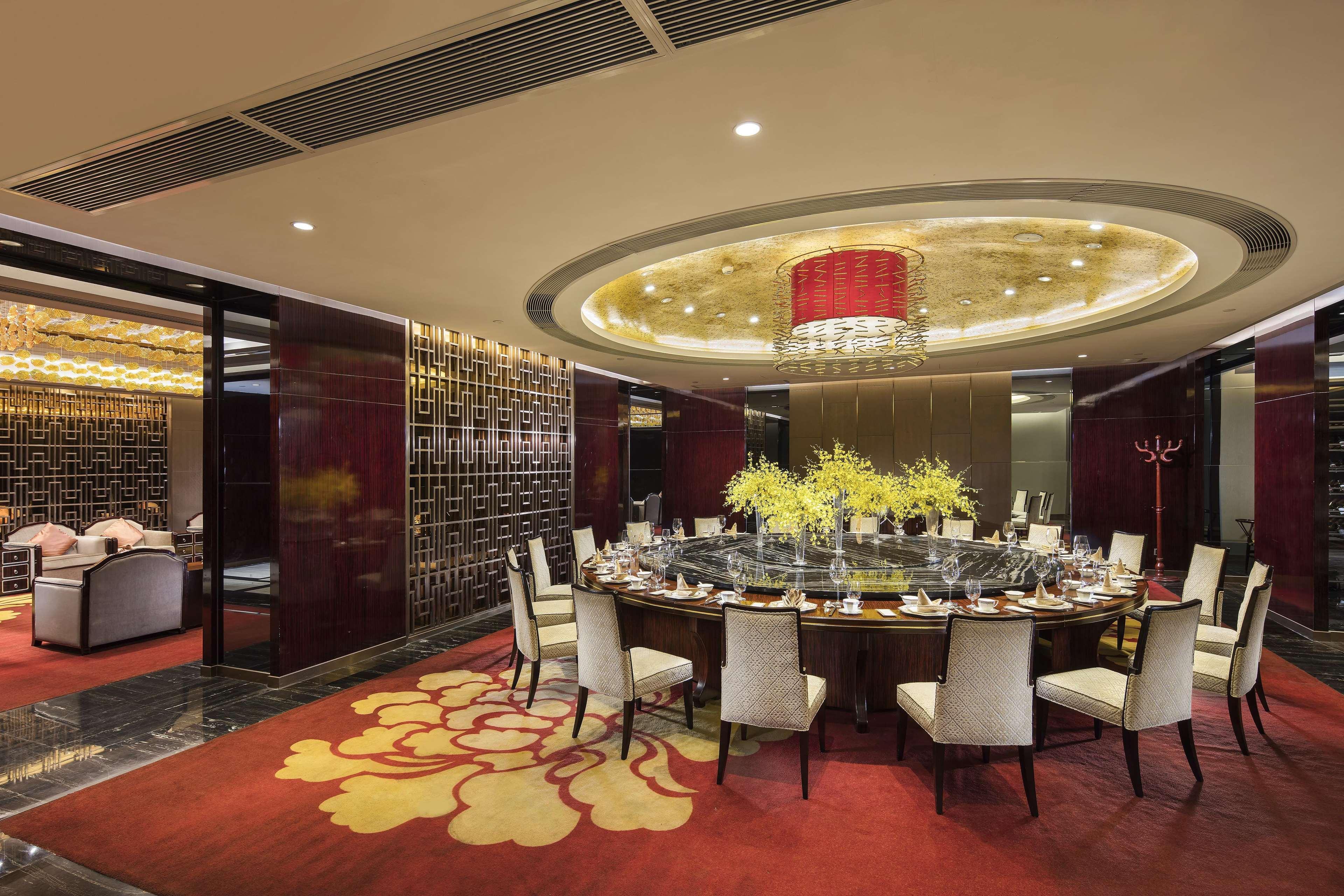 Hilton Foshan - Close To Lecong International Furniture Mall Exterior photo